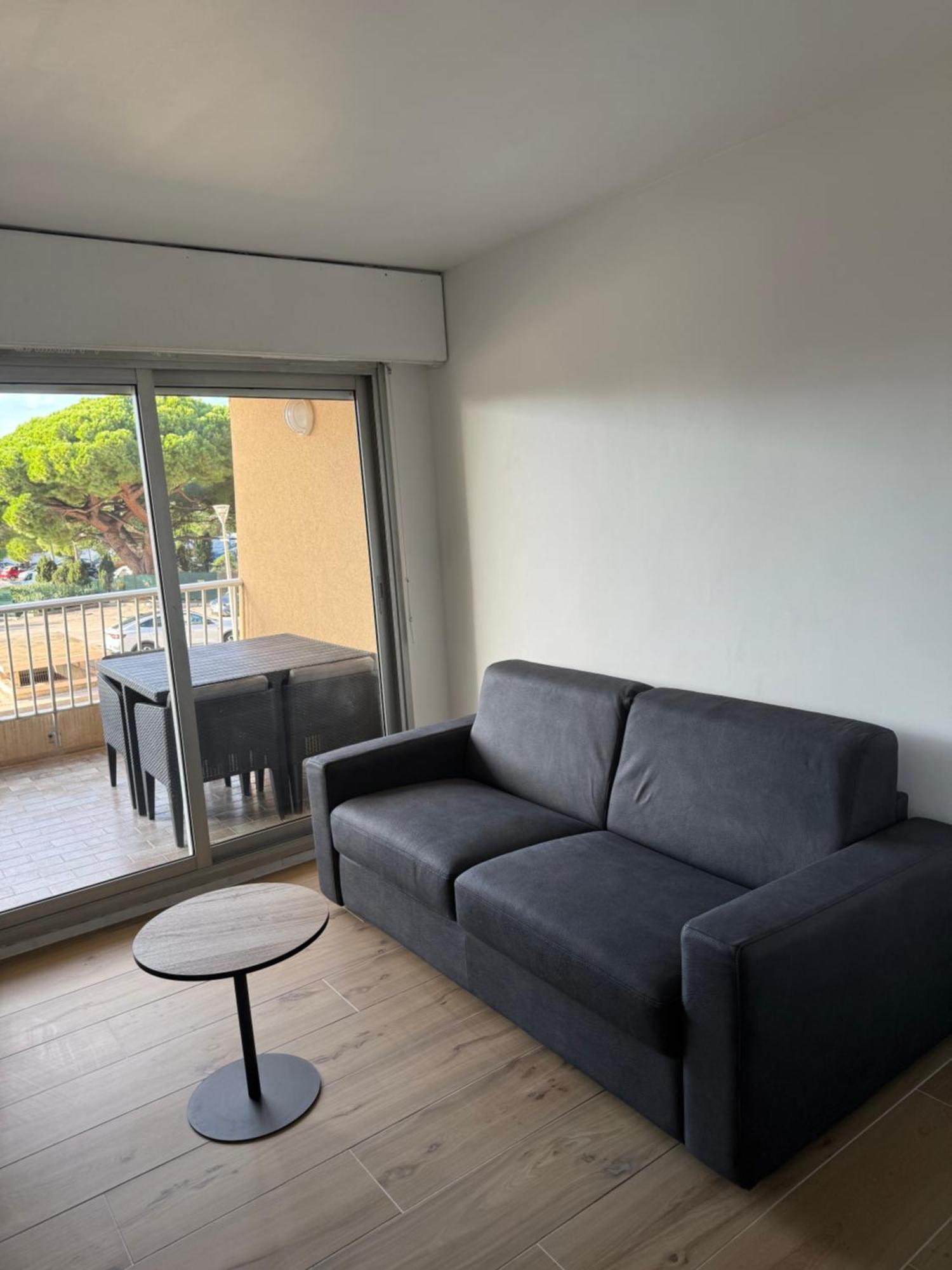 Apartmán Super Studio Climatise Sur Le Port De Hyères Exteriér fotografie